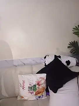 xhennah webcam