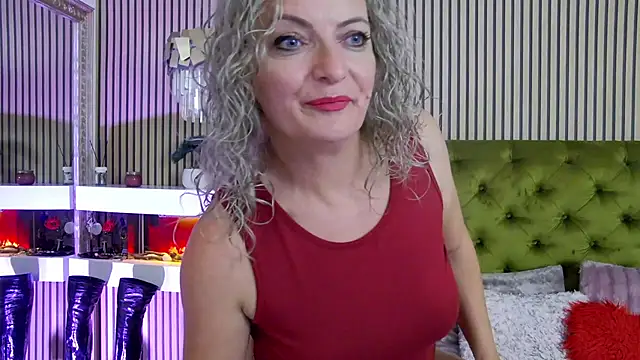 LadyTouch live cam on StripChat