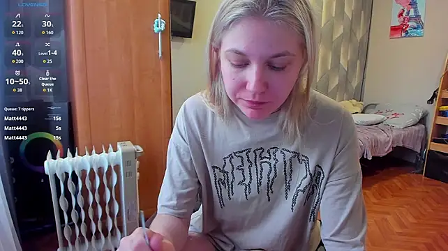 Tiny_Kiss webcam