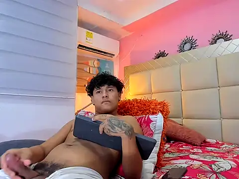 kristhofer_levis_ webcam
