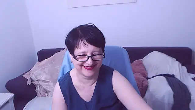 ChristaRose live cam on StripChat