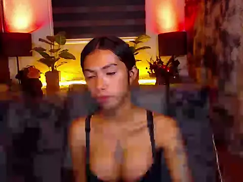 SluttyWhoreAra webcam