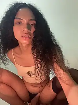 Ieleneina - Trans webcam sex chat