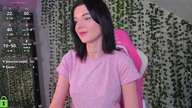 Lyynn_Martin webcam