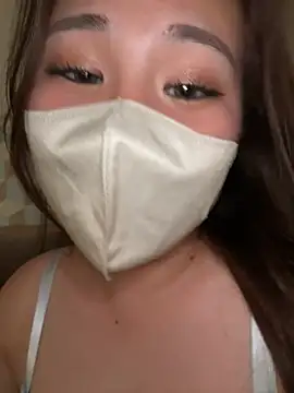 noa_chi live cam on StripChat