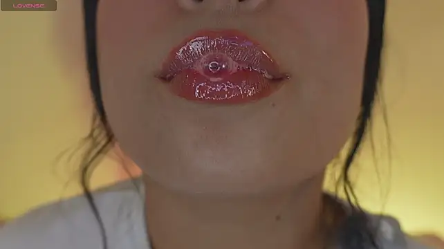 mia_roux1 webcam