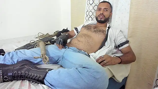 BlueJaguarAndy webcam