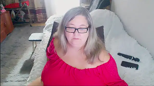 sex2 (F mature) - naked squirt