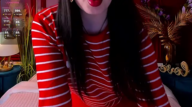 Mayzzie live cam on StripChat