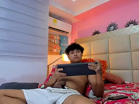 kristhofer_levis_ live cam on StripChat