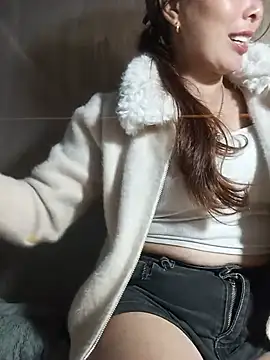 Duyen039 live cam on StripChat