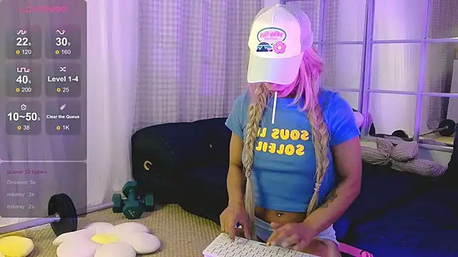 SarahRaynex webcam