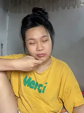Almira6868 webcam