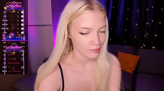 AnyaTaylor_ live cam on StripChat