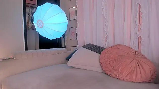 kitty_miaa webcam