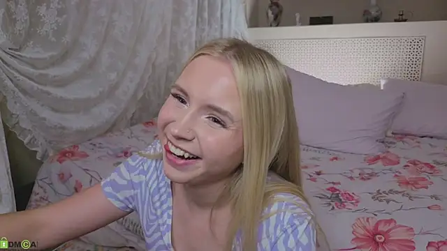 Linda__Bloom webcam