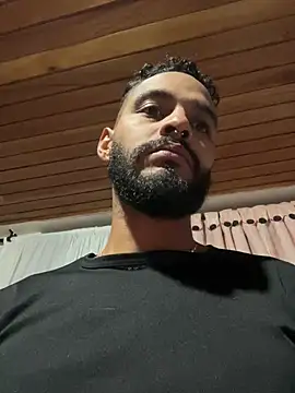 bigblack0111 webcam