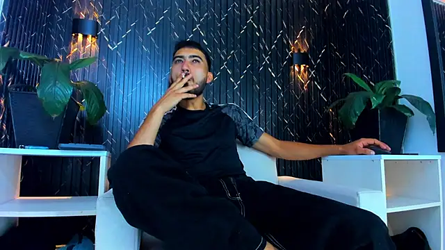 Liam_crox webcam