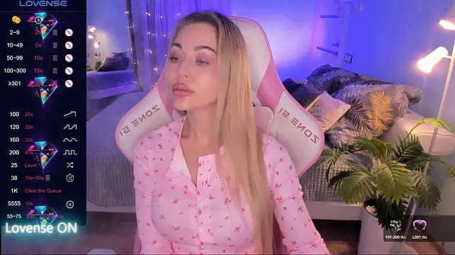 AdeleRoberts webcam
