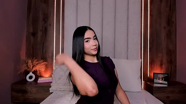 LucySalvatore_ webcam