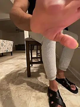 Kingbertfeet webcam