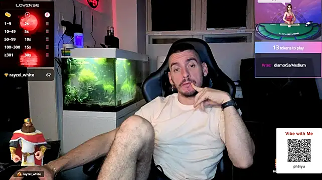 Rayzel_White webcam