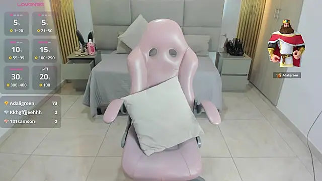 Zuleika_slim webcam