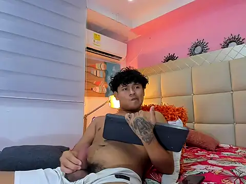 kristhofer_levis_ webcam