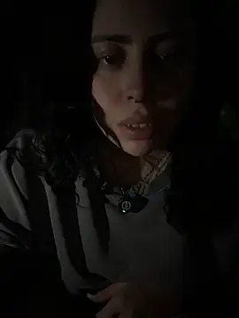 Draculona-666 live cam on StripChat