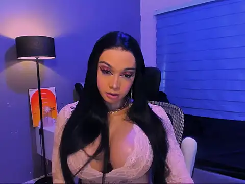 SelenaWhitmore live sex cam