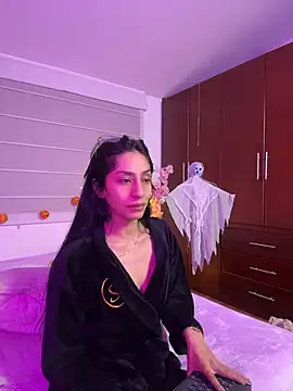 Lucyjoi webcam