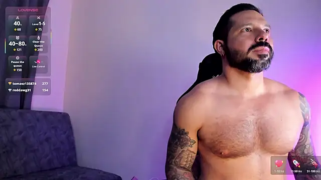 FreeLoveCouple webcam