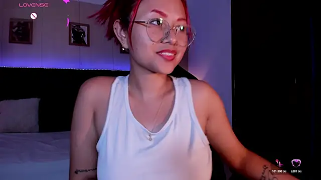 MAYASMITH__ live cam preview