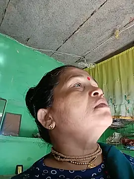 Manavi_x webcam
