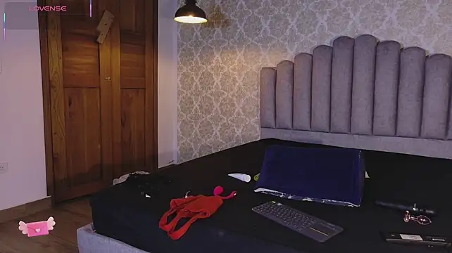 Chloe16_