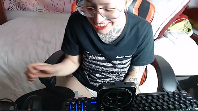 ArrangedFoot webcam