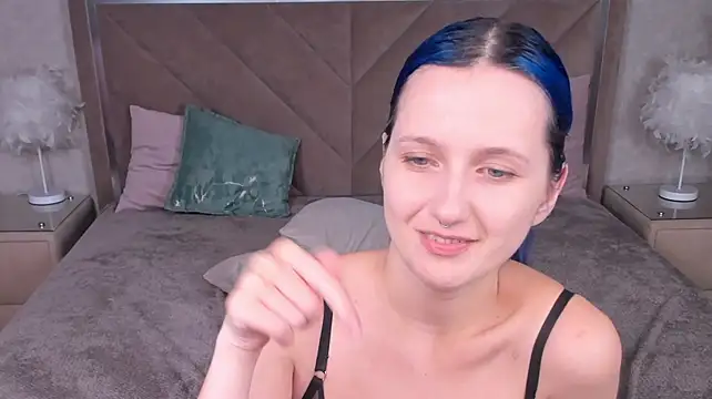 MiaKarlos live cam on StripChat