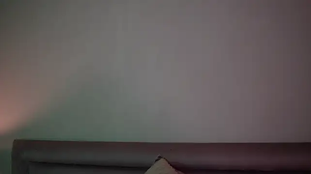 JoelleApril live cam preview