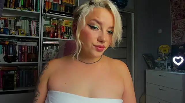 Julia_666 webcam