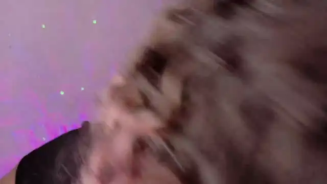 Haelycute live cam on StripChat