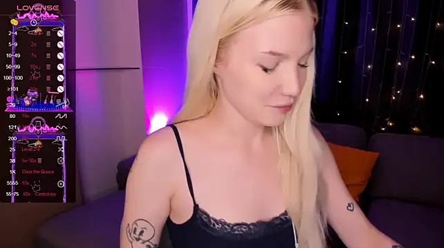 AnyaTaylor_ webcam