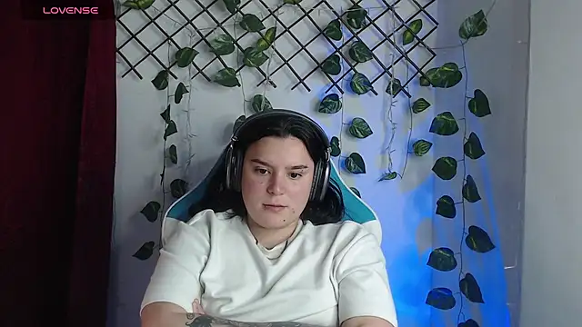Nika_1_ live cam on StripChat