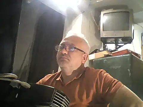 sexy_tom787817 live cam on StripChat