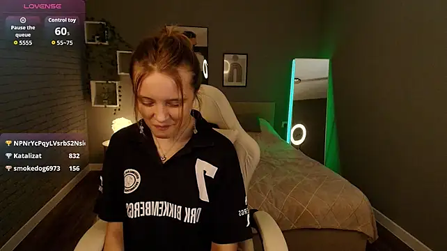 Alisa_Laurent webcam