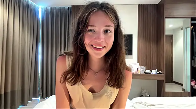SusanaHallet webcam