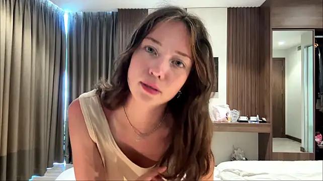 SusanaHallet webcam