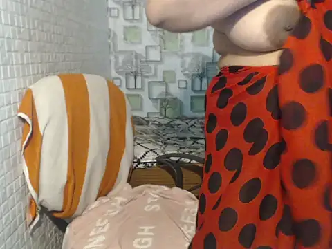 Oh_Maya live cam preview