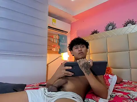 kristhofer_levis_ live cam on StripChat