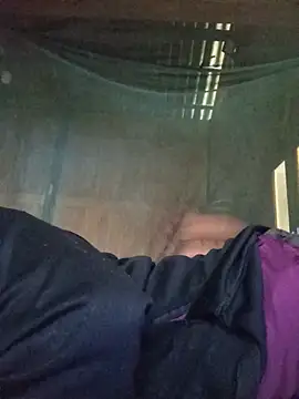 Linda-04 webcam