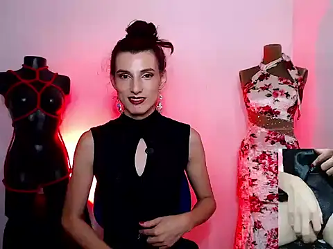 Moira-Hot webcam